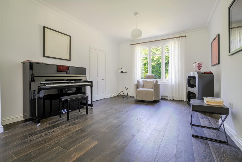Additional image 9 of 5 bed detached house for saleCoopers Hill Lane, Englefield Green, Egham, Surrey TW20
