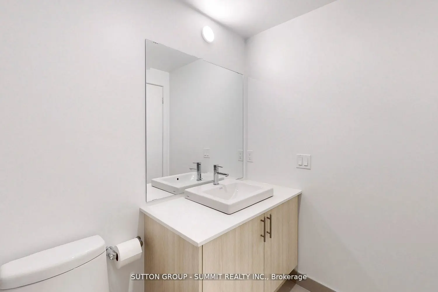 Additional image 16 of 1195 The Queensway Street 801