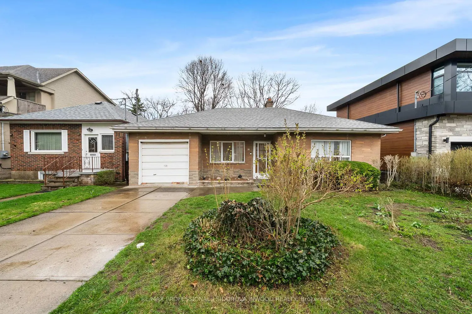 30 Rambert Crescent