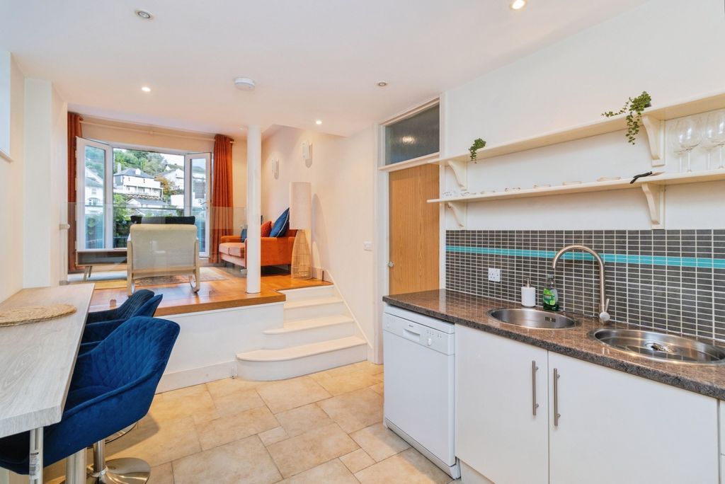 Additional image 4 of 2 bed flat for saleSouth Ford Road, Dartmouth, Devon TQ6