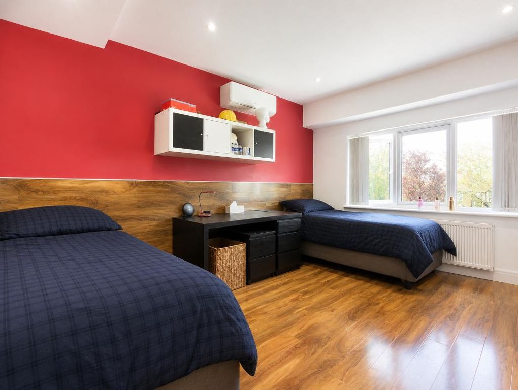 Additional image 18 of 7 bed detached house for saleEdgwarebury Lane, Edgware, London HA8