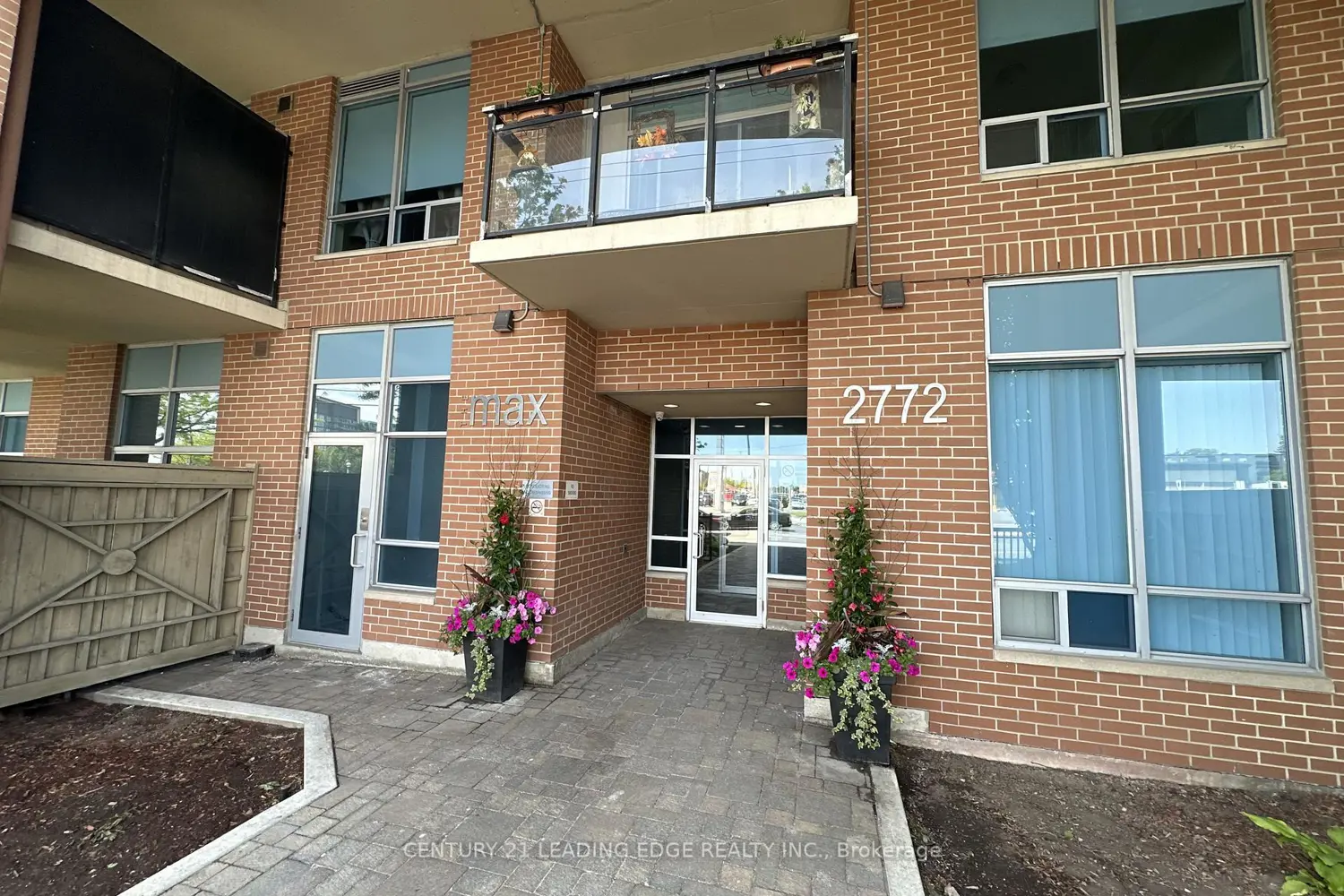 Additional image 4 of 2772 Keele Street 603