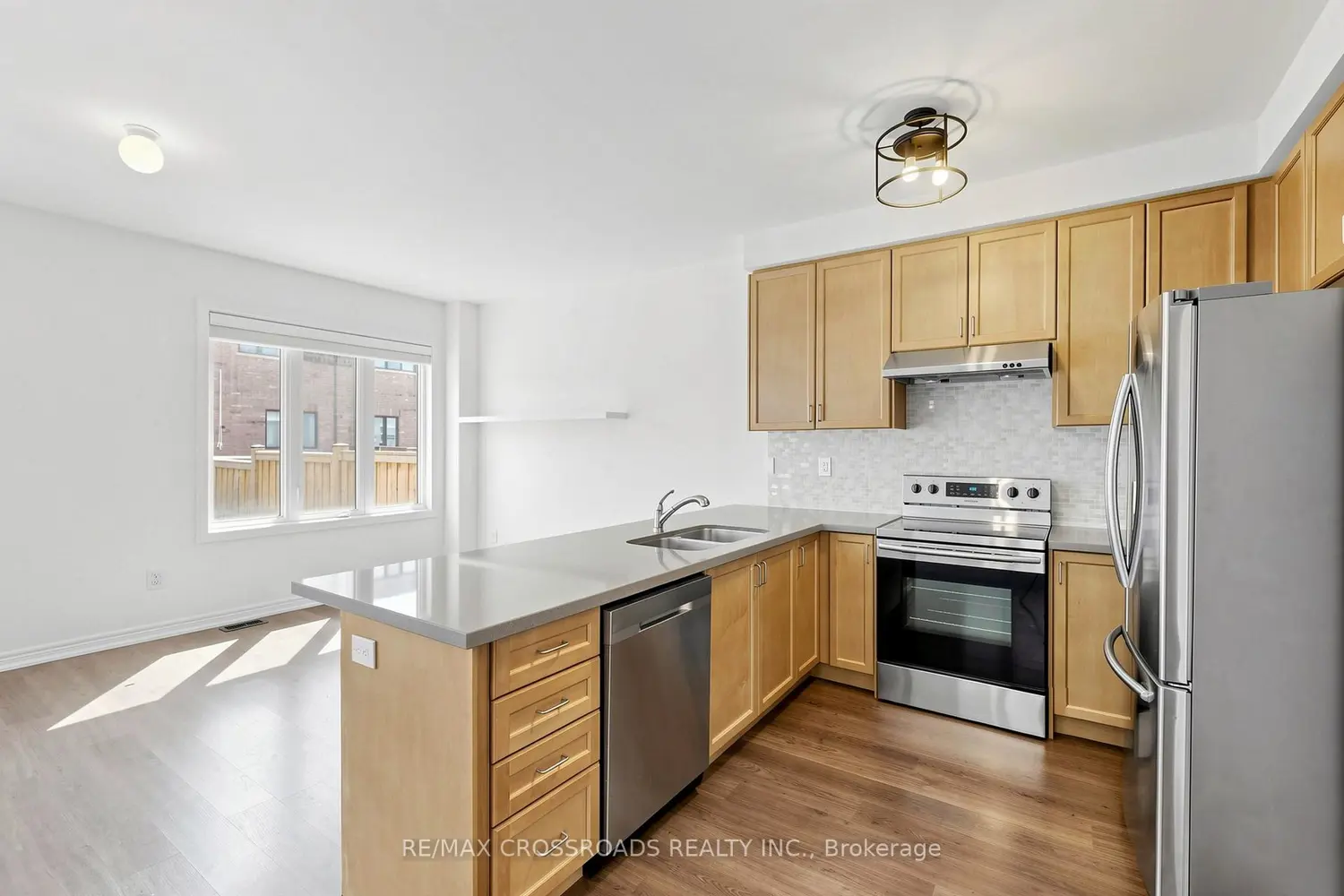 Additional image 7 of 27 Collier Crescent