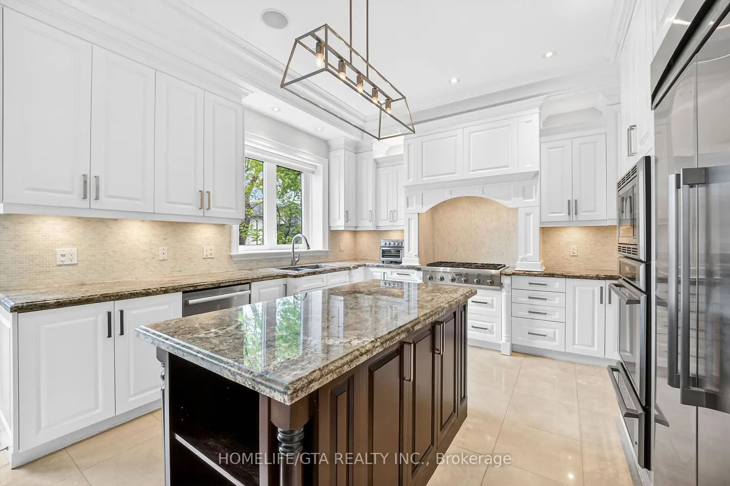 Additional image 3 of 674 Bedford Park Avenue