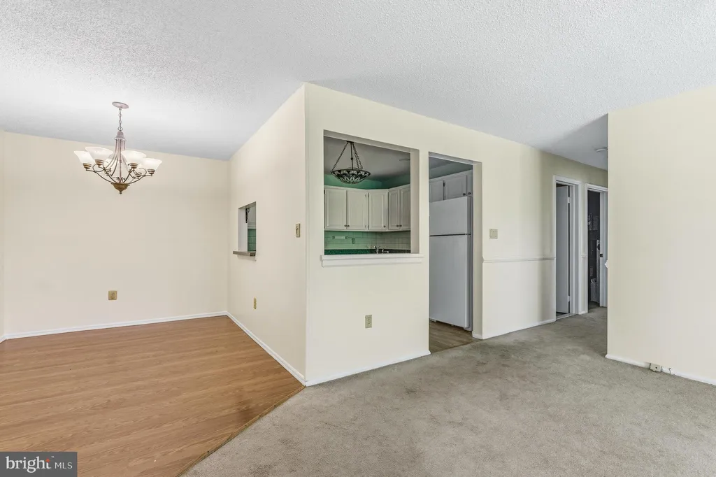 Additional image 16 of 96 Willow Ct, Hamilton, NJ 08619