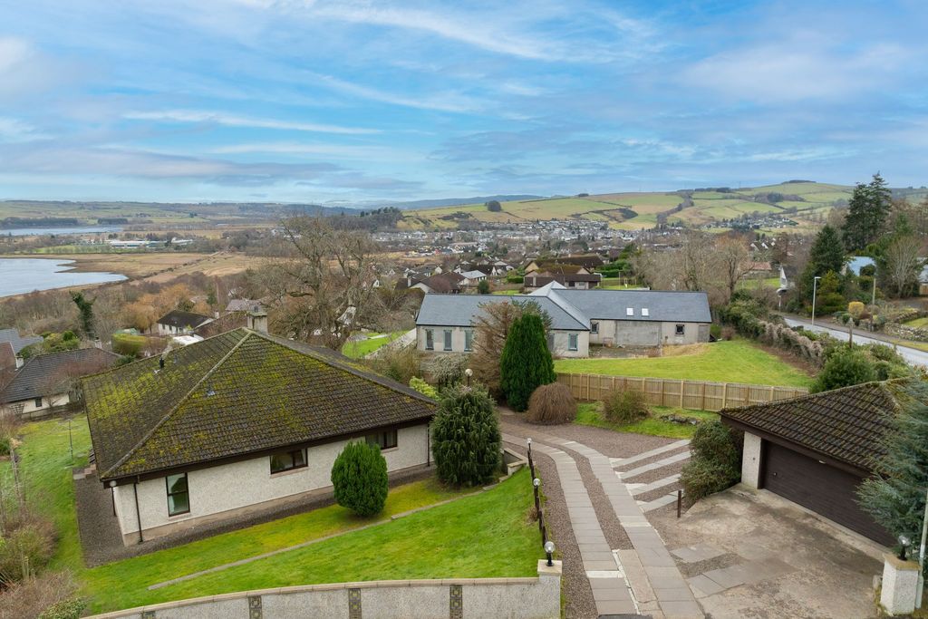 3 bed detached bungalow for saleMountrich Place, Dingwall IV15