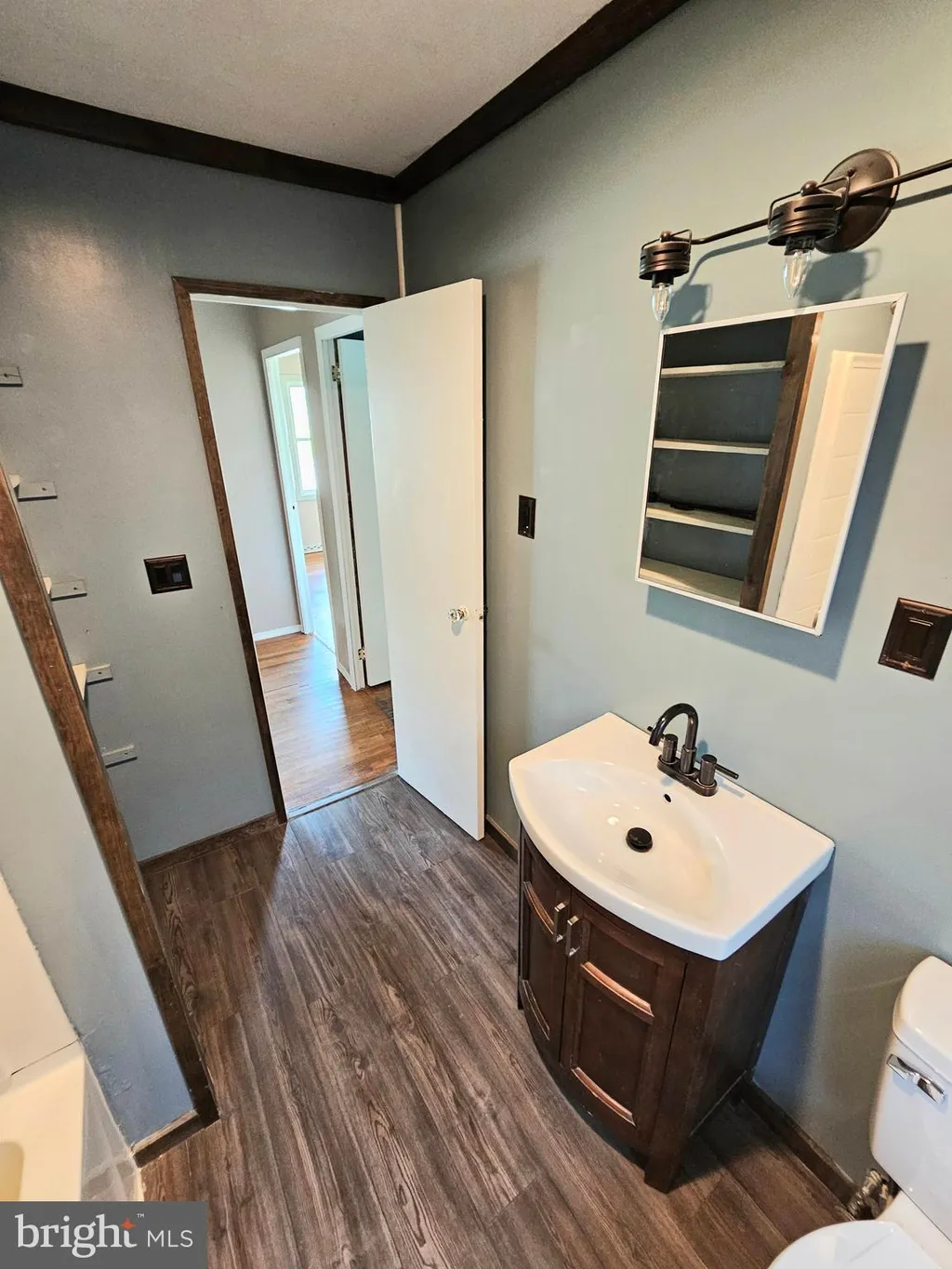 300 Locust Street, Burnham, PA 17009
