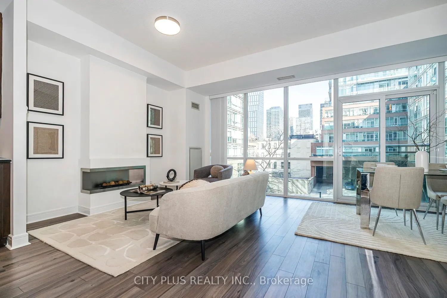 112 George Street S304