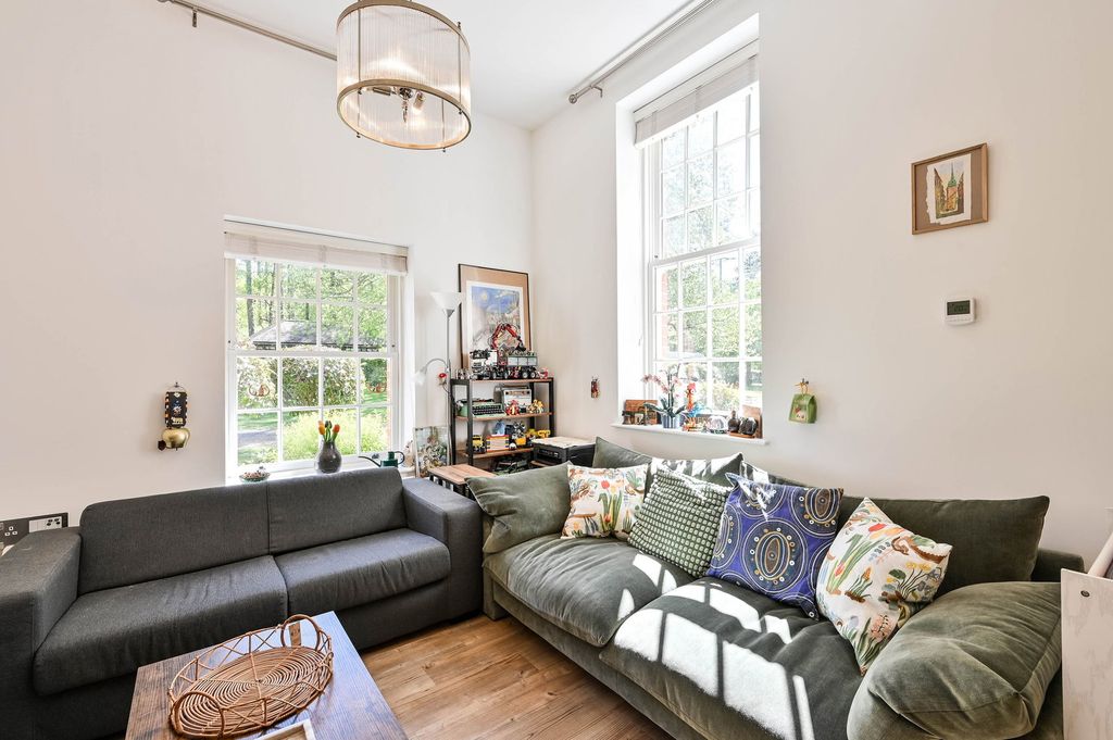 Additional image 5 of 2 bed flat for saleGlanville Way, Epsom KT19