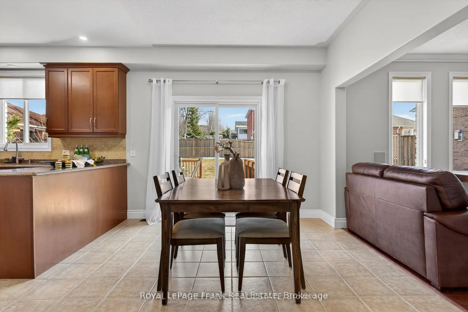 1504 Ireland Drive photo 4