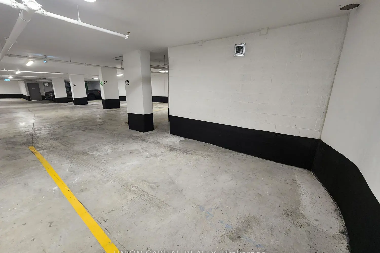 Additional image 17 of 195 Mccaul Street 1601