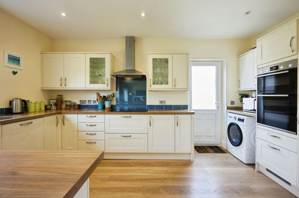 Additional image 6 of 4 bed detached house for saleAspen Road, Dorchester DT2
