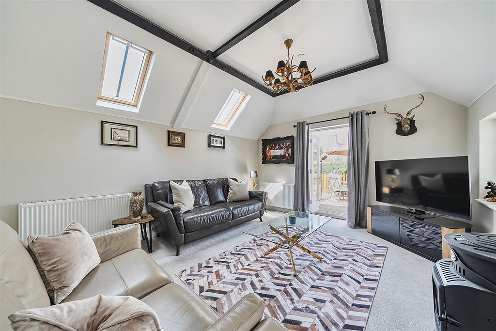 Additional image 9 of 2 bed flat for saleHigh West Street, Dorchester DT1