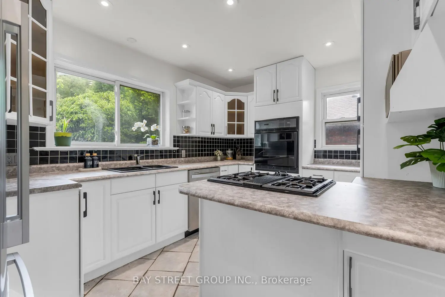 8 Glenbarr Road photo 5
