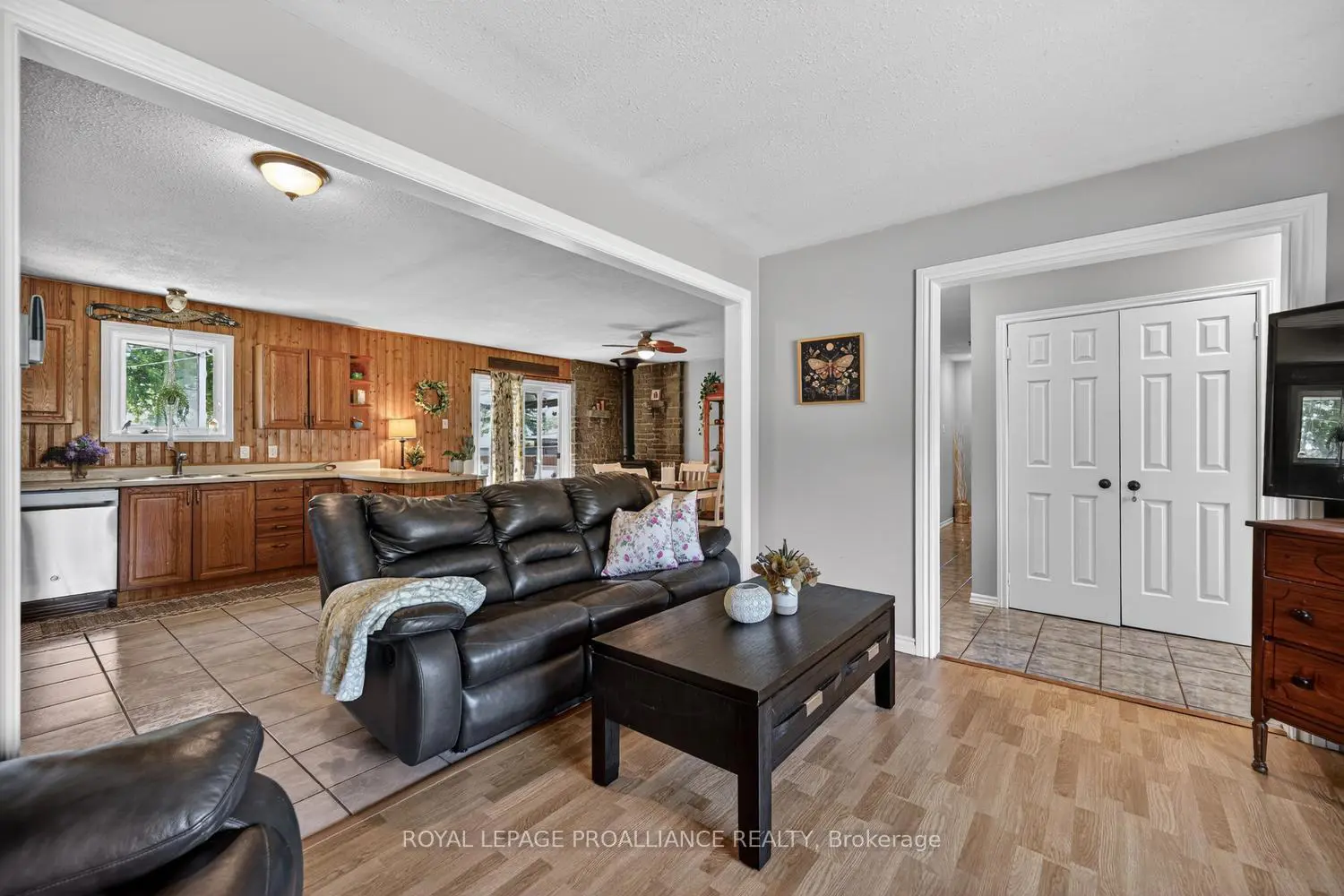 913 George Street photo 3