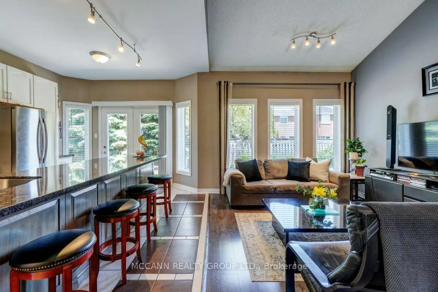 21 Fourth Avenue photo 5
