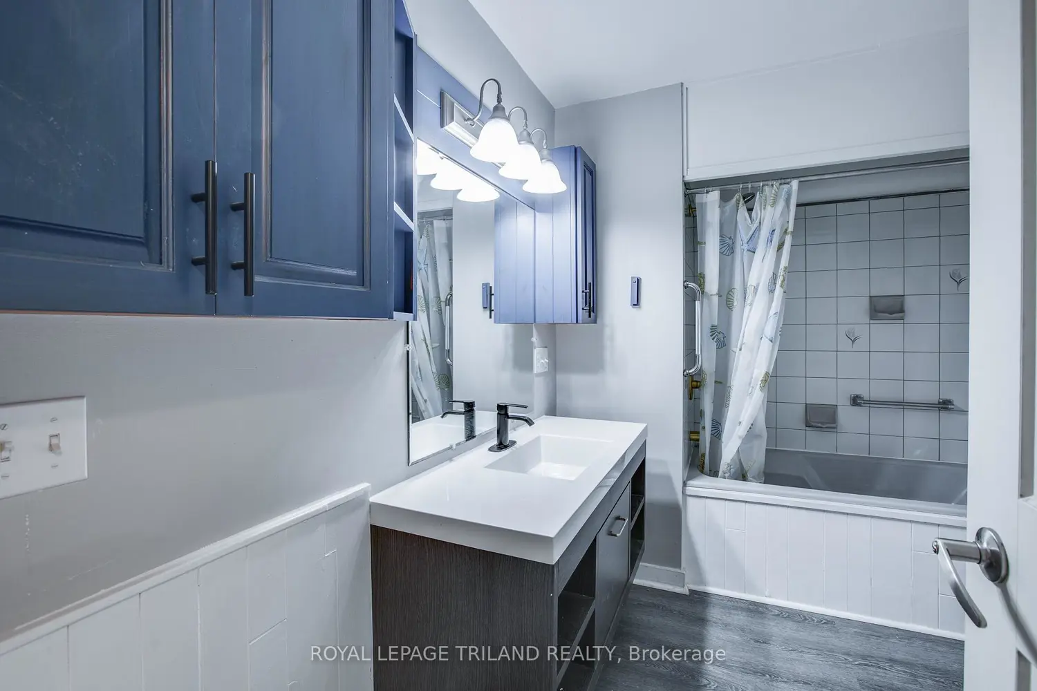 Additional image 4 of 7575 Biddulph Street
