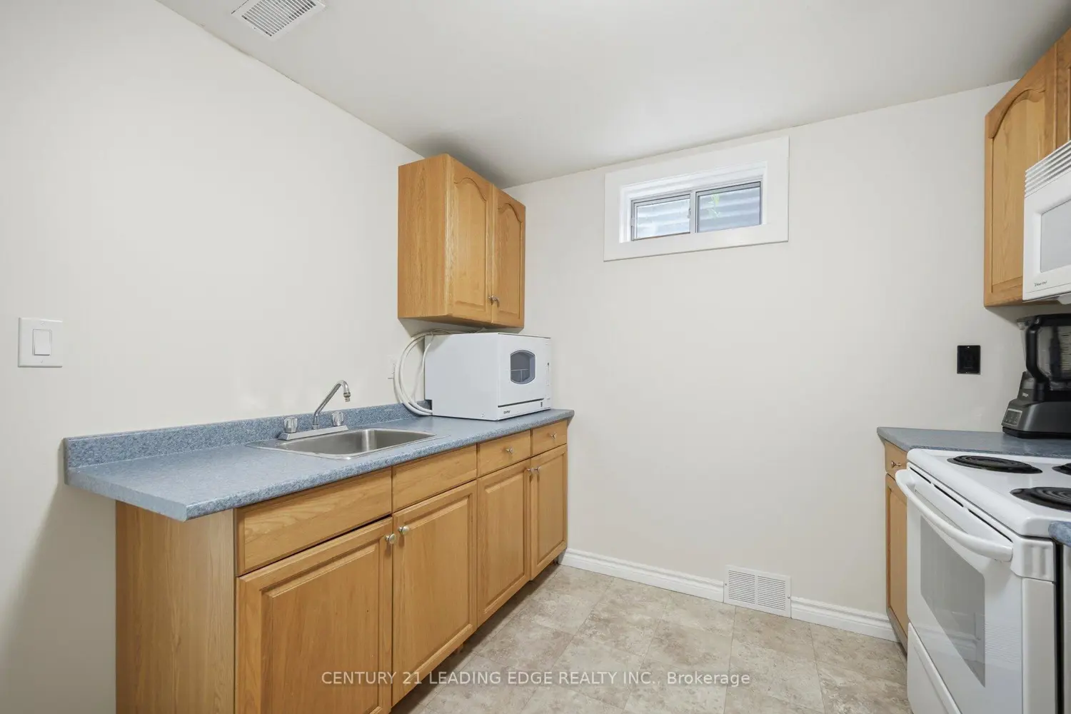 Additional image 16 of 923 Redbird Crescent