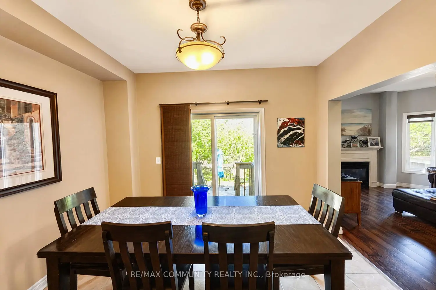 1220 Fox Hill Street photo 3