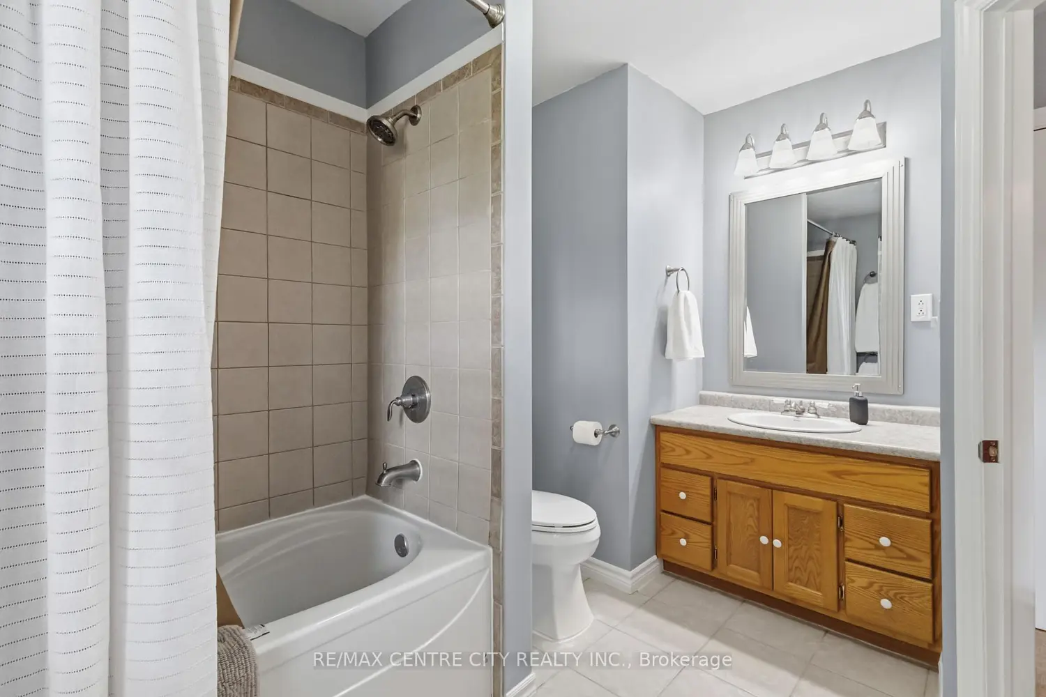 Additional image 14 of 639 Dunboyne Crescent