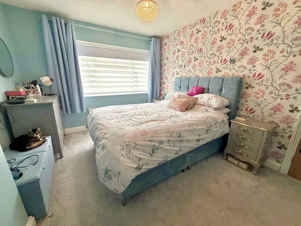 Additional image 10 of 5 bed semi-detached house for saleGilded Acre, Dunstable LU6