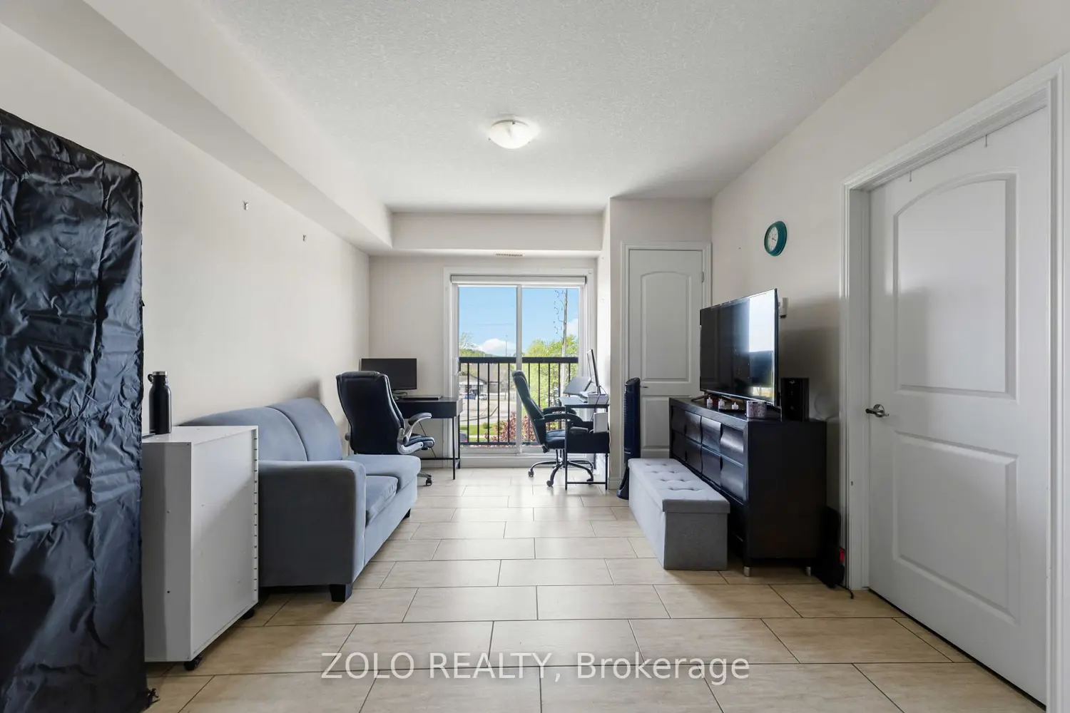 886 Golf Links Road 304 photo 5