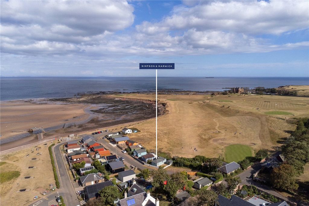 2 bed bungalow for sale3 Chalet, Back Road, Belhaven, Dunbar, East Lothian EH42