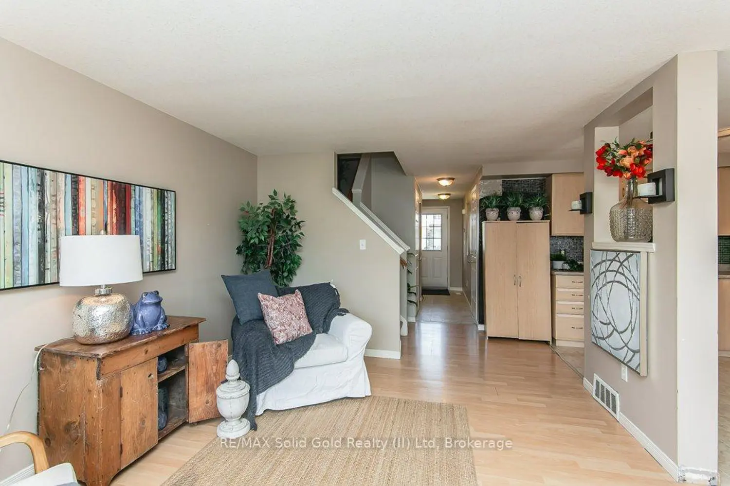 71 Foxglove Crescent photo 3