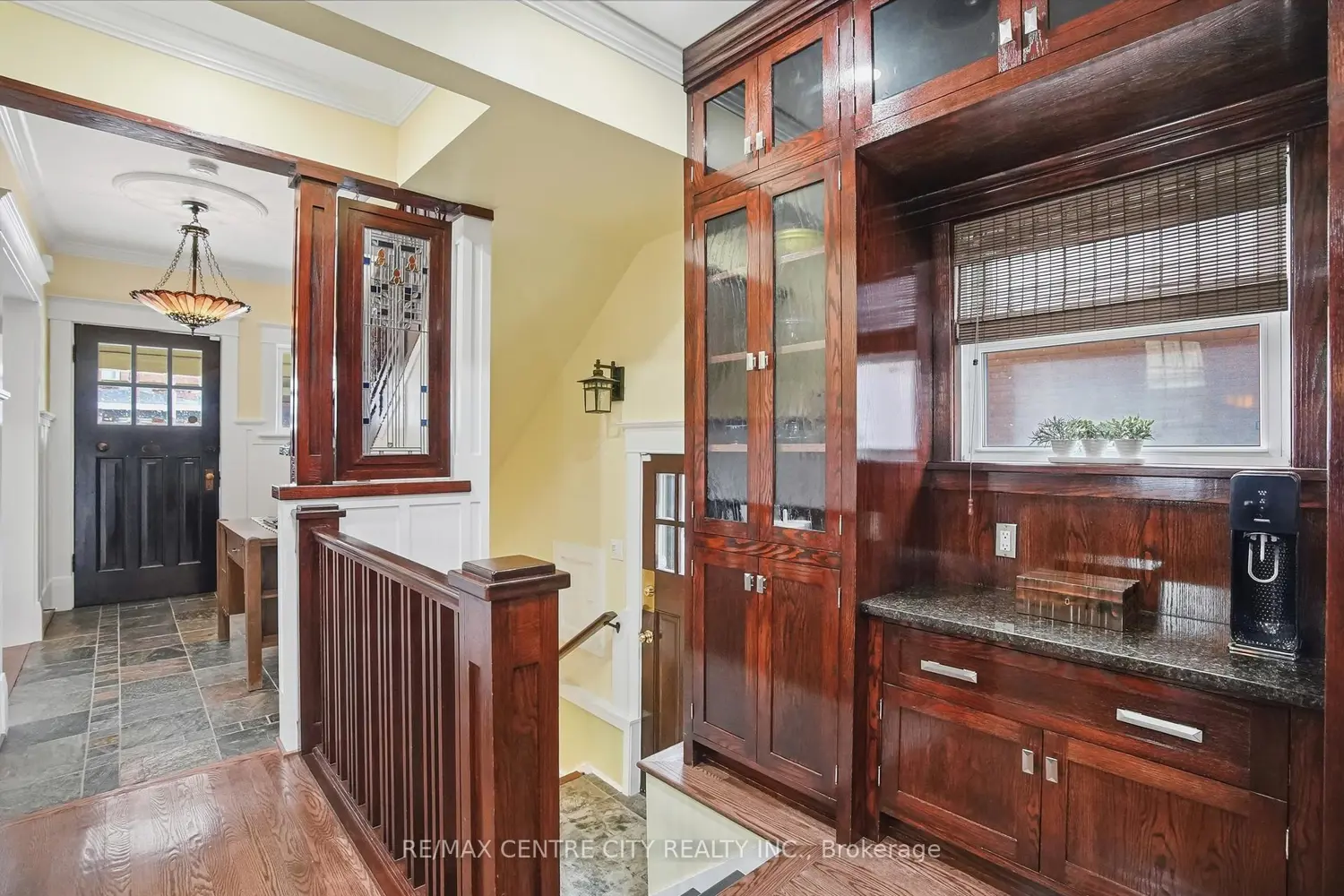 Additional image 7 of 441 Woodman Avenue