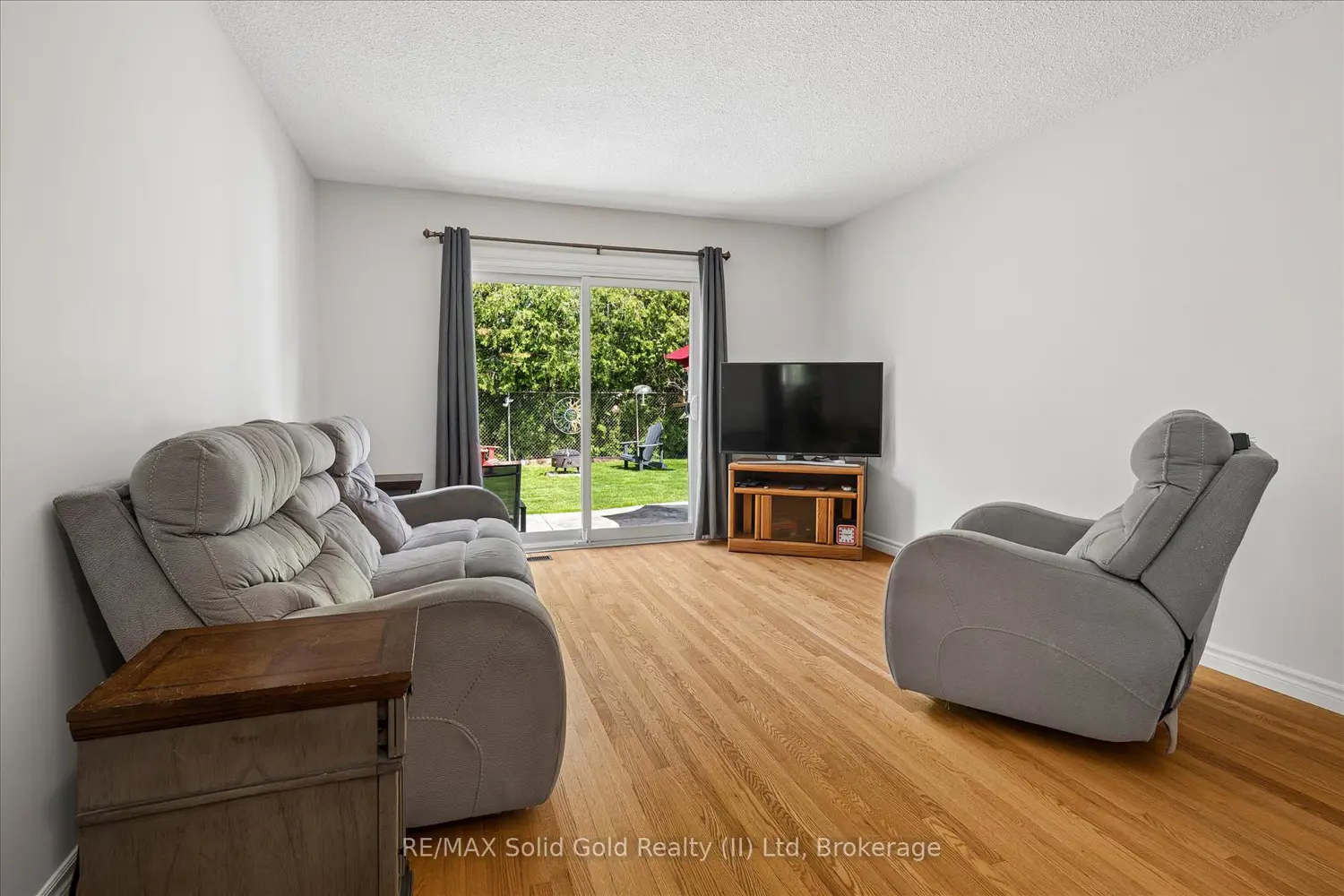1862 Briarwood Drive photo 4
