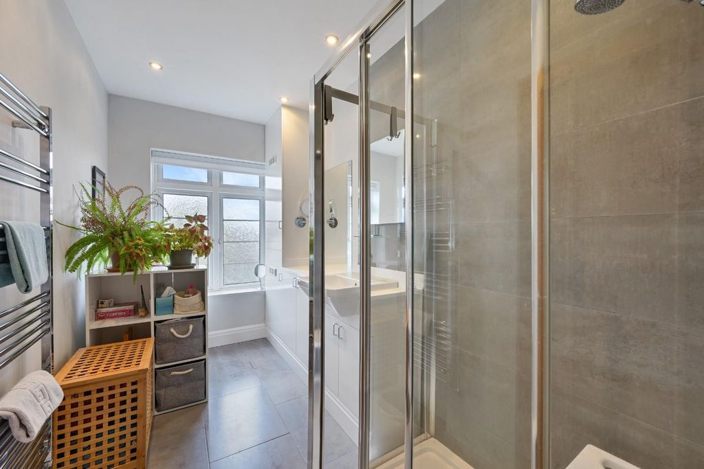 Additional image 8 of 3 bed flat for saleChrist Church Mount, Epsom KT19