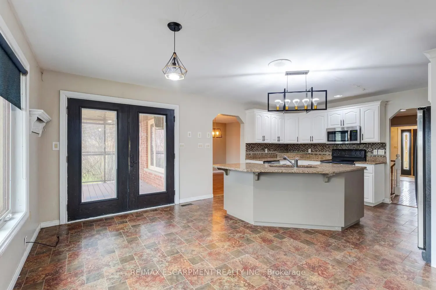 650 Sligo Road photo 5