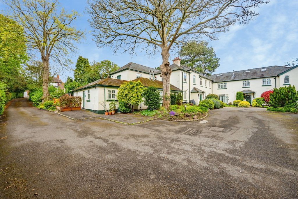 2 bed flat for saleThe Green, Mickleover, Derby DE3