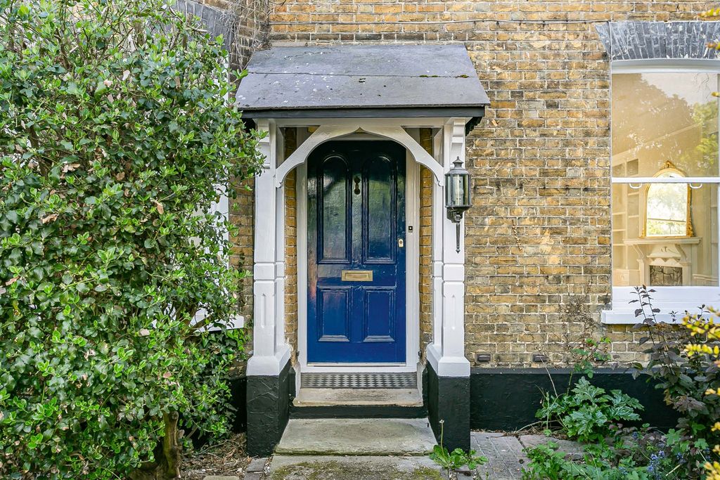 Additional image 34 of 6 bed semi-detached house for saleManorcrofts Road, Egham, Surrey TW20