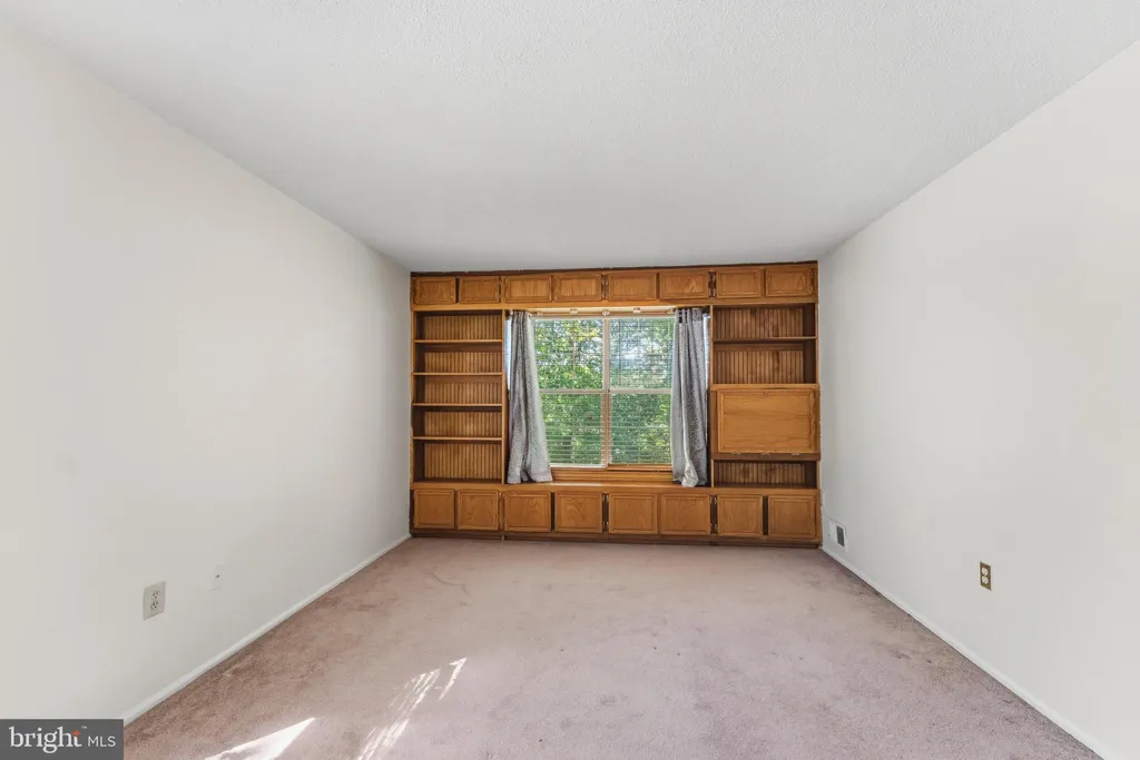 Additional image 11 of 96 Willow Ct, Hamilton, NJ 08619