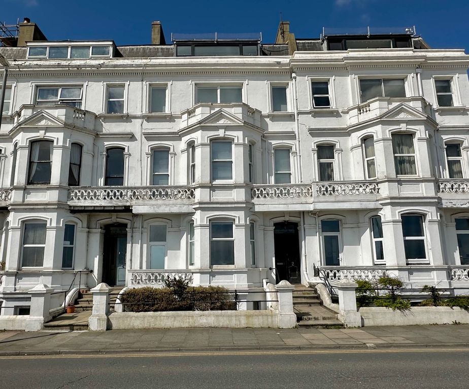 2 bed flat for salePrince Of Wales Terrace, Deal, Kent CT14