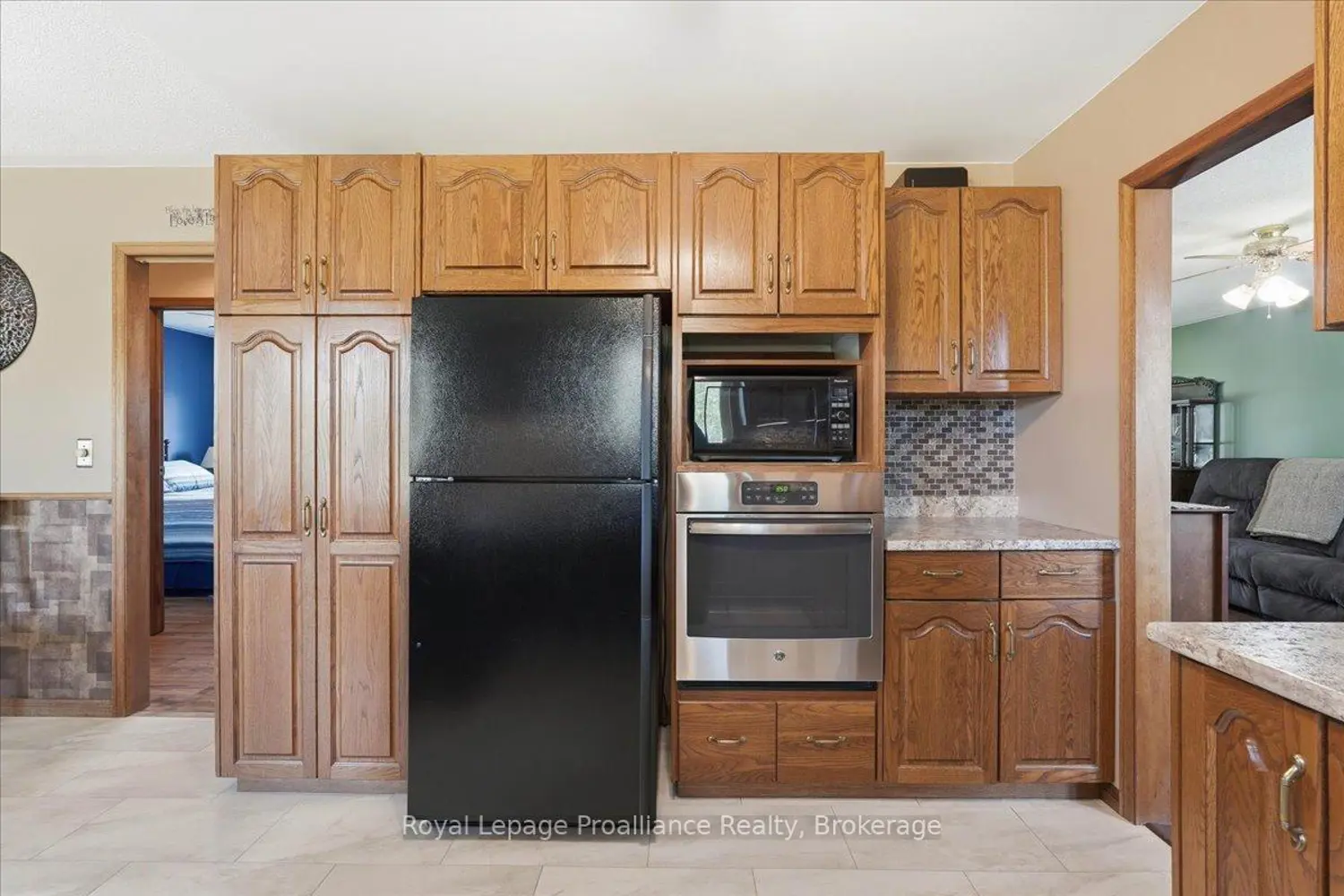 330 Thrasher Road photo 4