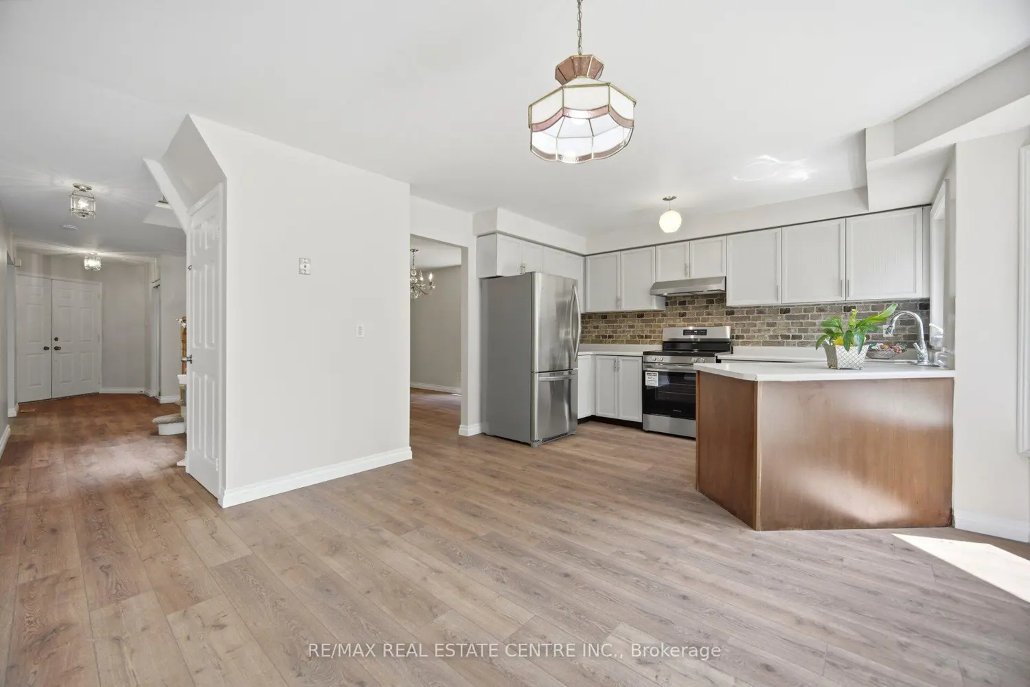 Additional image 5 of 3550 Copernicus Drive