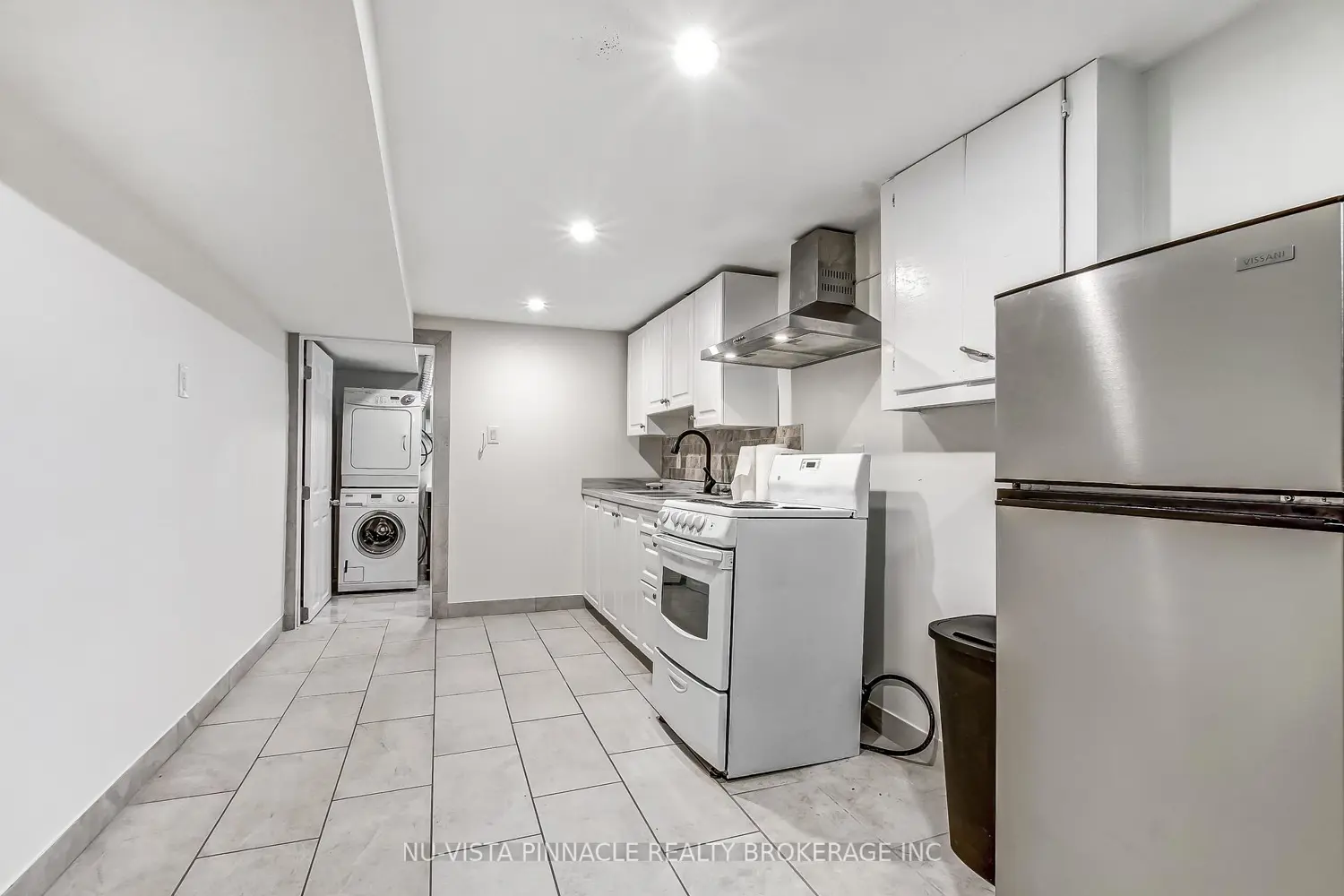 Additional image 10 of 727 Queens Avenue