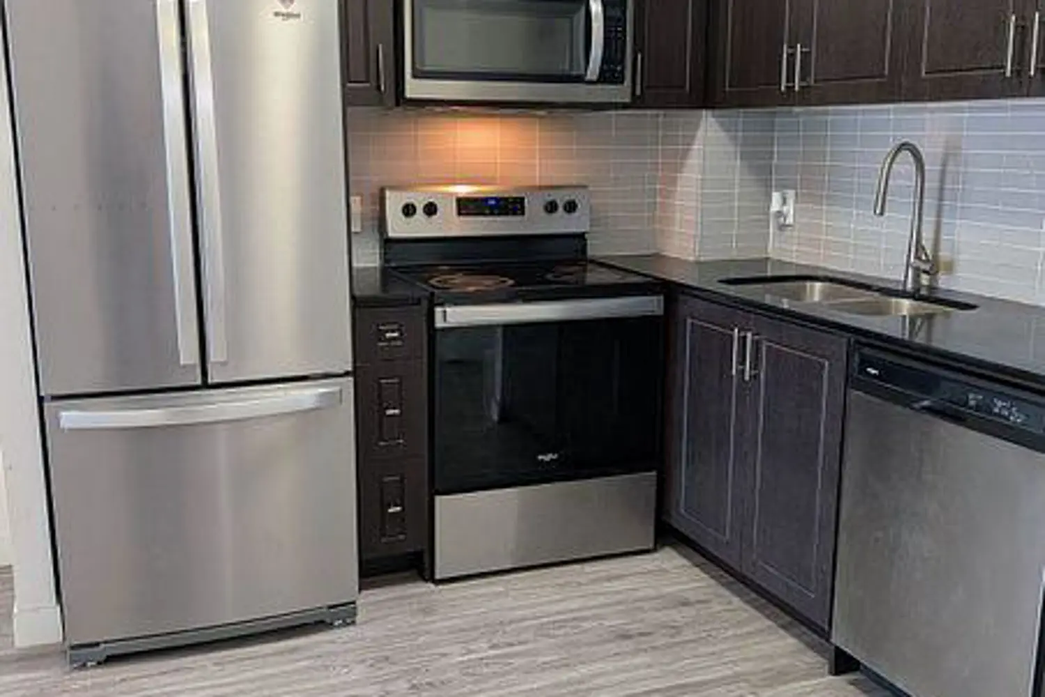 Additional image 6 of 128 King Street 905
