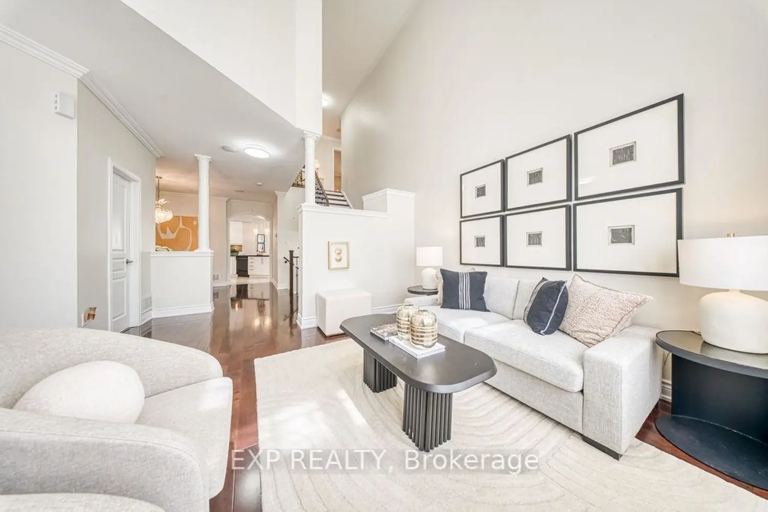 42 Grand Oak Drive photo 2