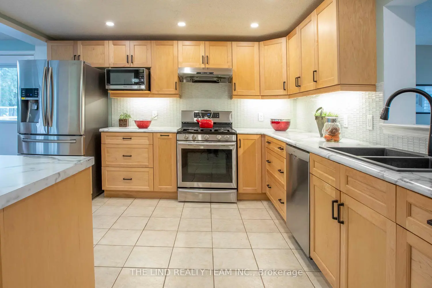272 Jeff Smith Court photo 4