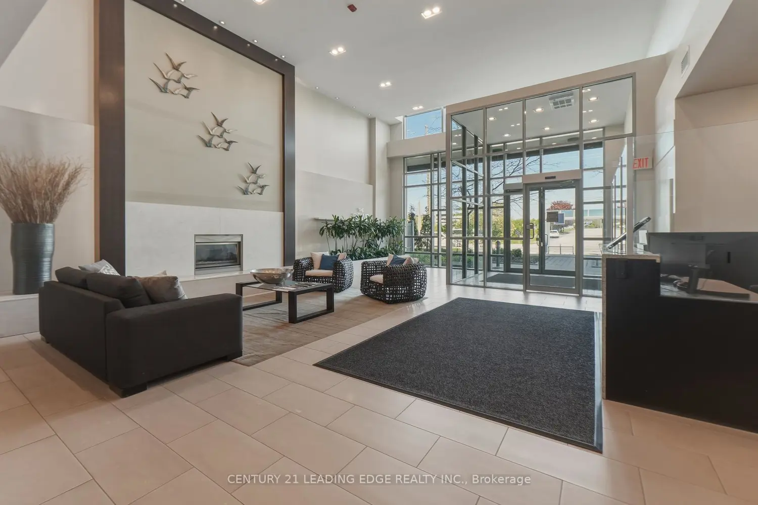 1600 Charles Street 902 photo 2