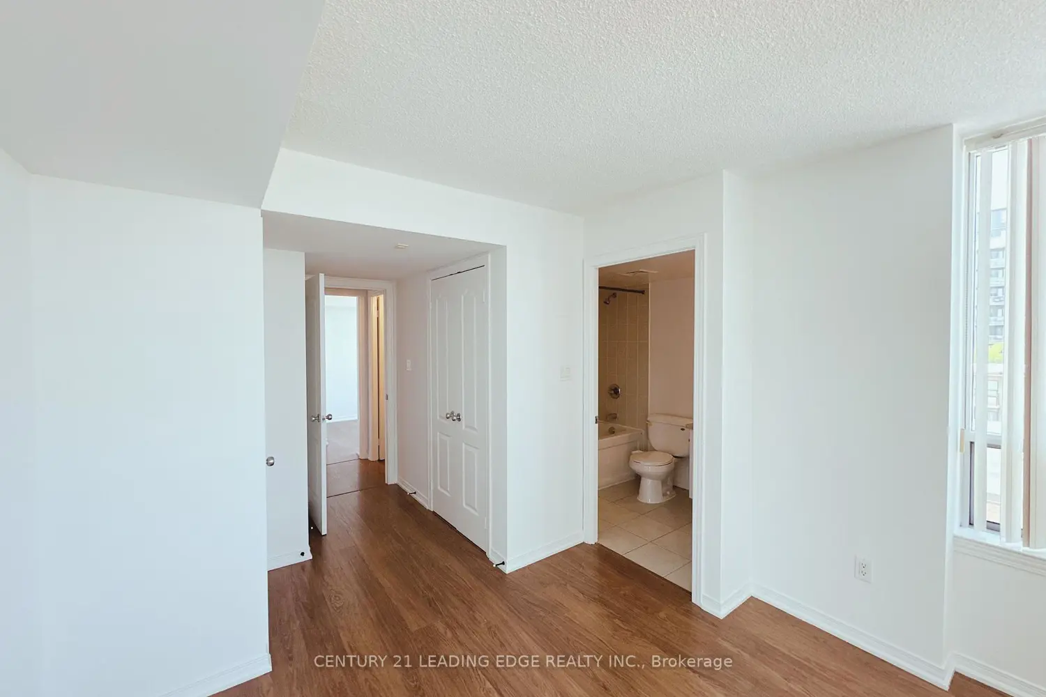 Additional image 11 of 2772 Keele Street 603