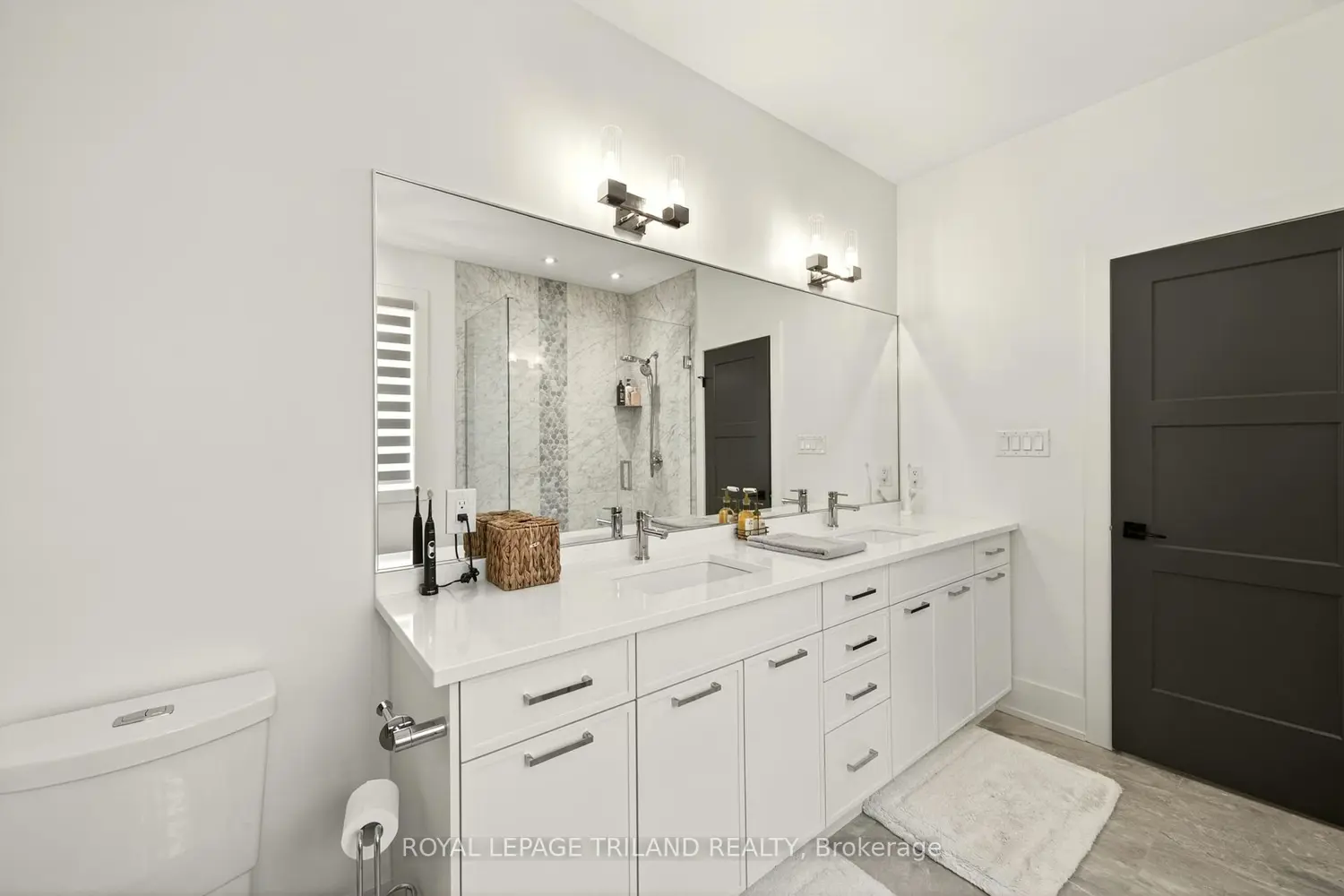Additional image 15 of 2244 Red Thorne Avenue