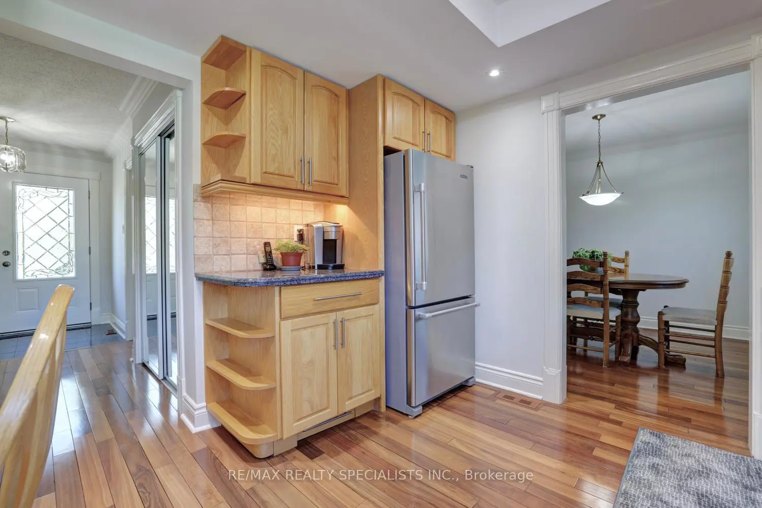Additional image 9 of 2488 Frankfield Road