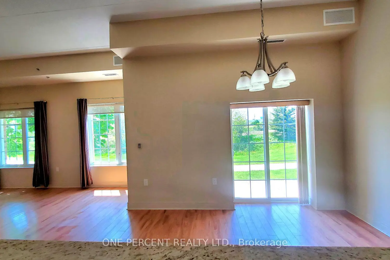 200 Mccarthy Road 164 photo 5