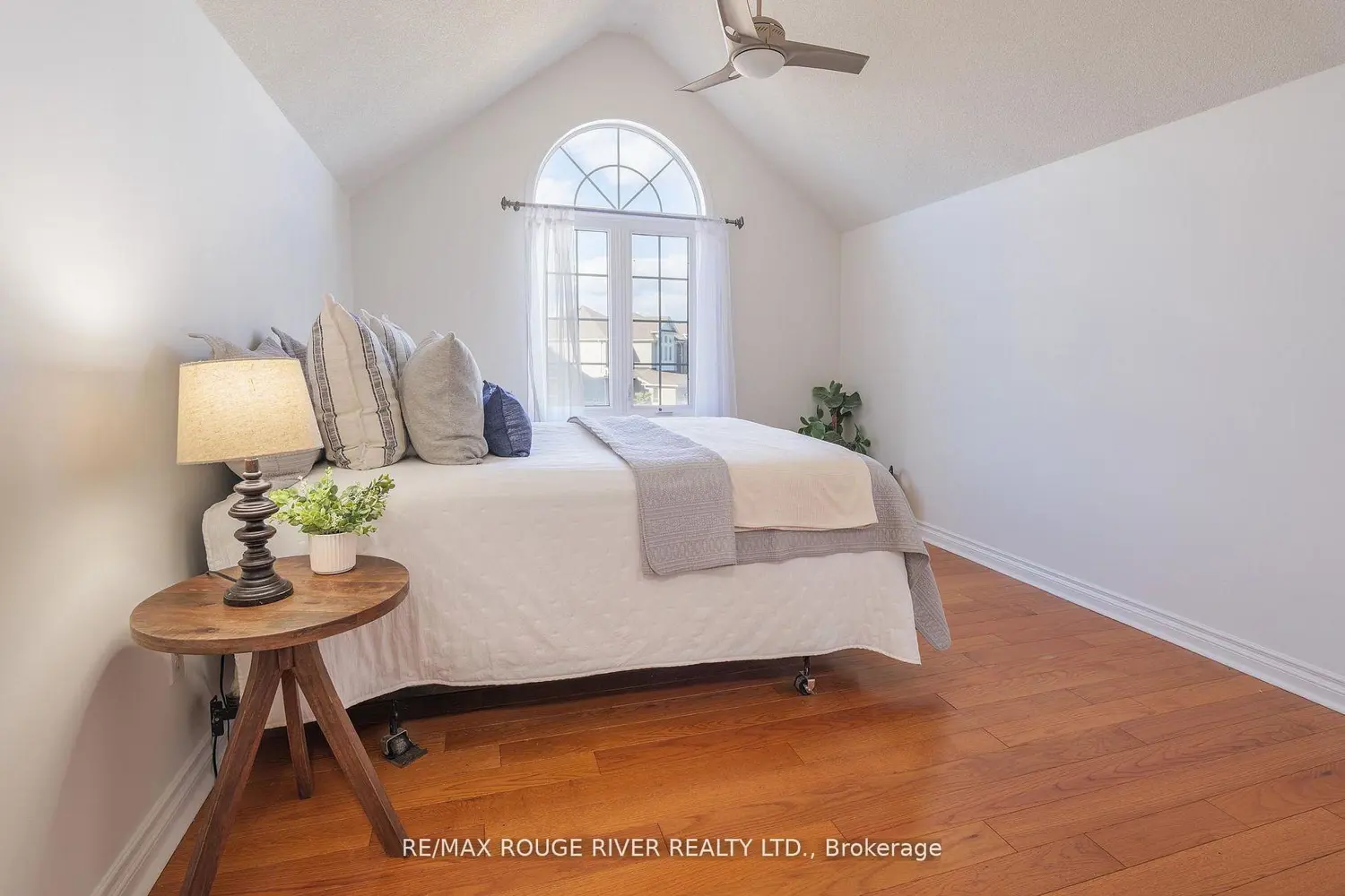 Additional image 15 of 433 Woodsmere Crescent