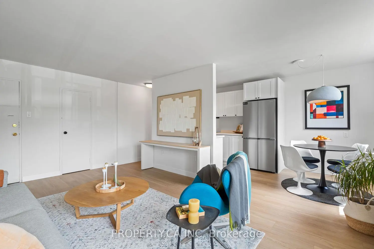 Additional image 3 of 1830 Dumont Street 202