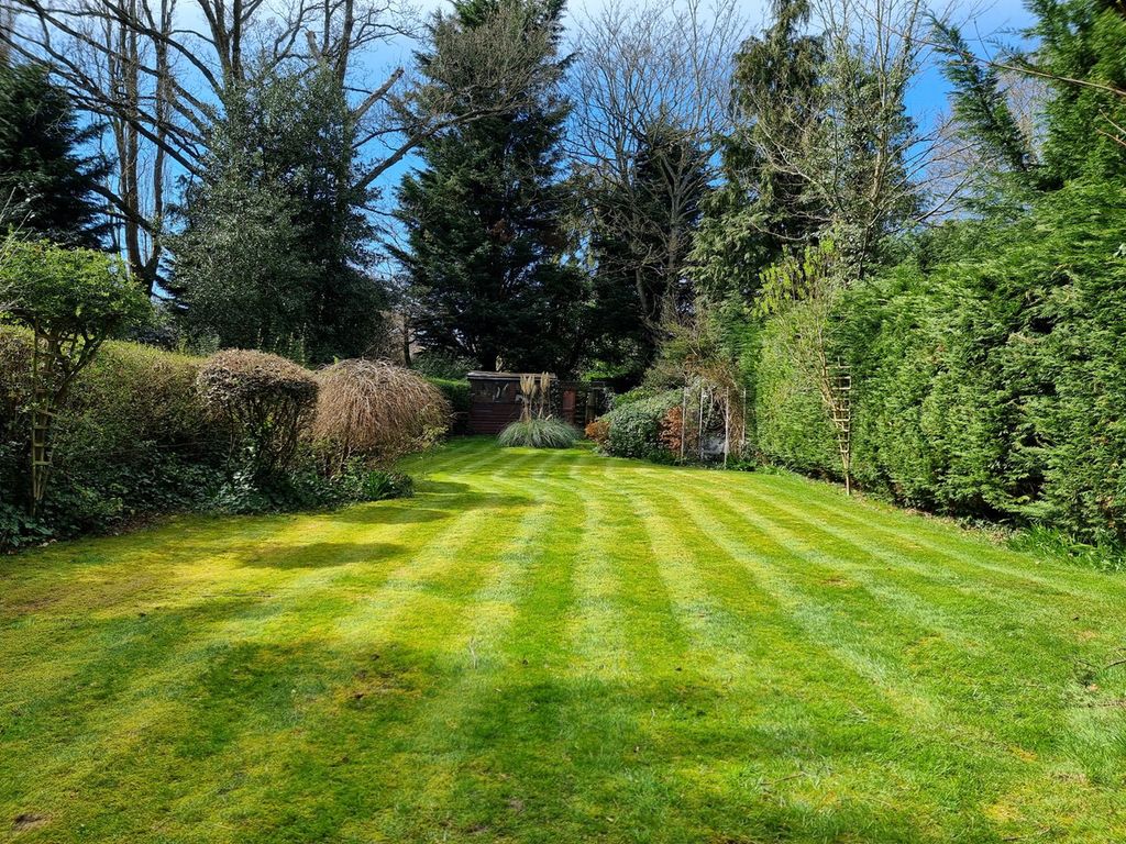Additional image 20 of 5 bed detached house for saleBakeham Lane Englefield Green Egham, Surrey TW20